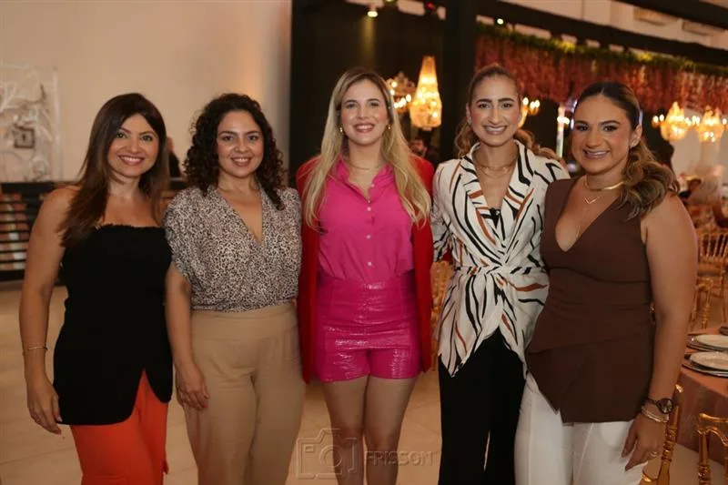 Carla Moreira, Kamila Veras, Isabelle Cavalcante, Sarah e Sad Lutif