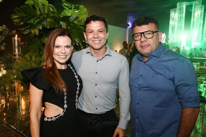 Adriana e André Praxedes com Ewerton Rodrigues