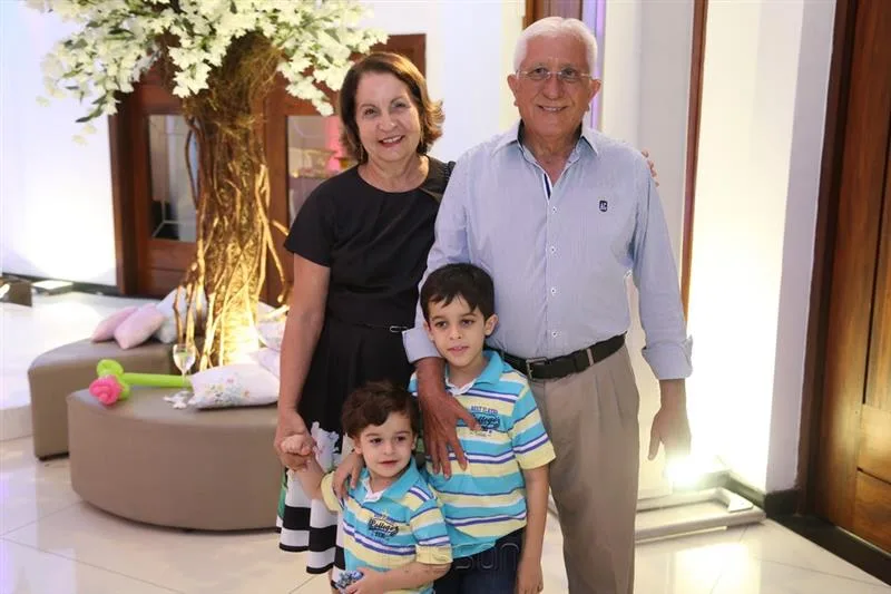 Ana Lucia, Dario, Bruno e Lucas Barroso
