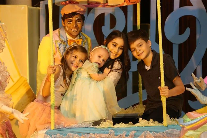 Ana Luisa, Isabela, Gabriel e Maria Maia