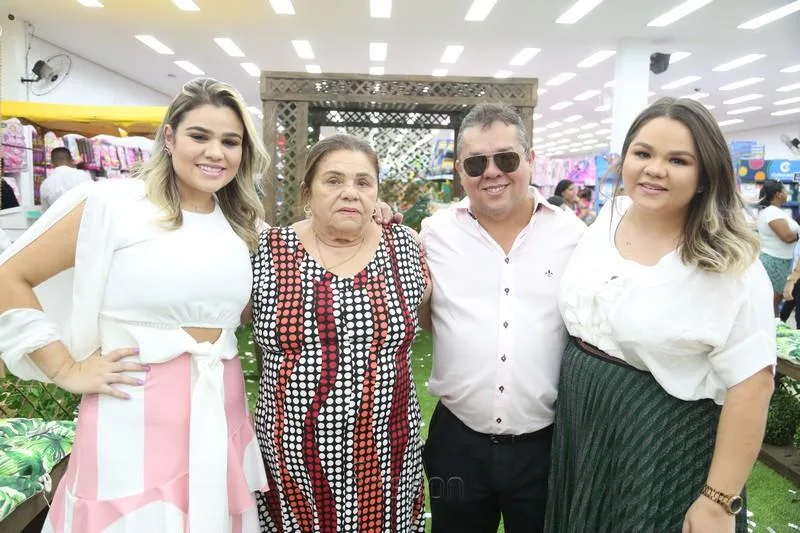 Emanuele, Ivone, Marcílio e Evaniele Fonteles