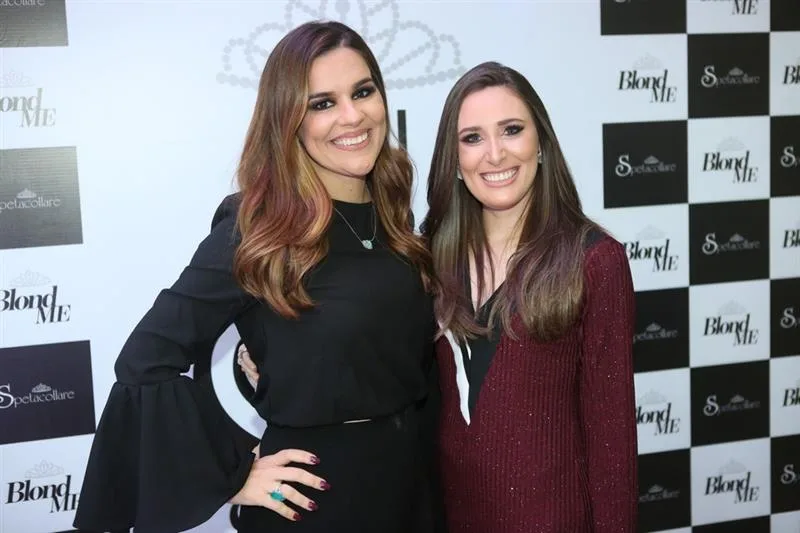 Ana Paula Domene e Monique Salles