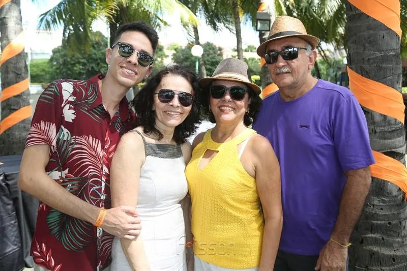 Arthur Santiago, Heloisa Santiago, Ester Santiago e Francisco Braga