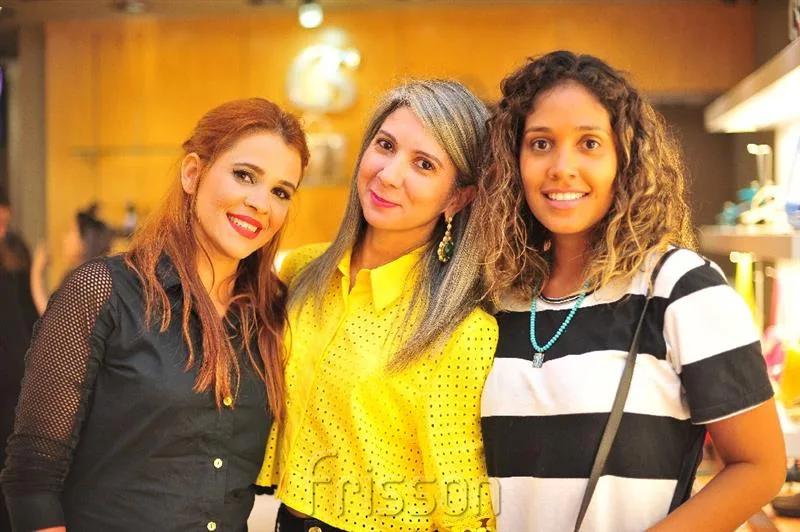 Carla Gabriel, Jorgiana Carla e Larissa Maia