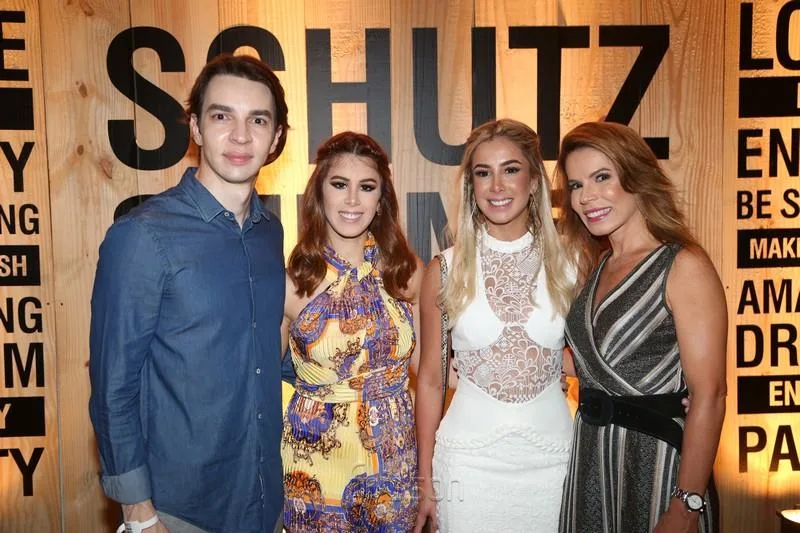 André Albuquerque, Lara Matos, Priscila Silva e Maira Silva