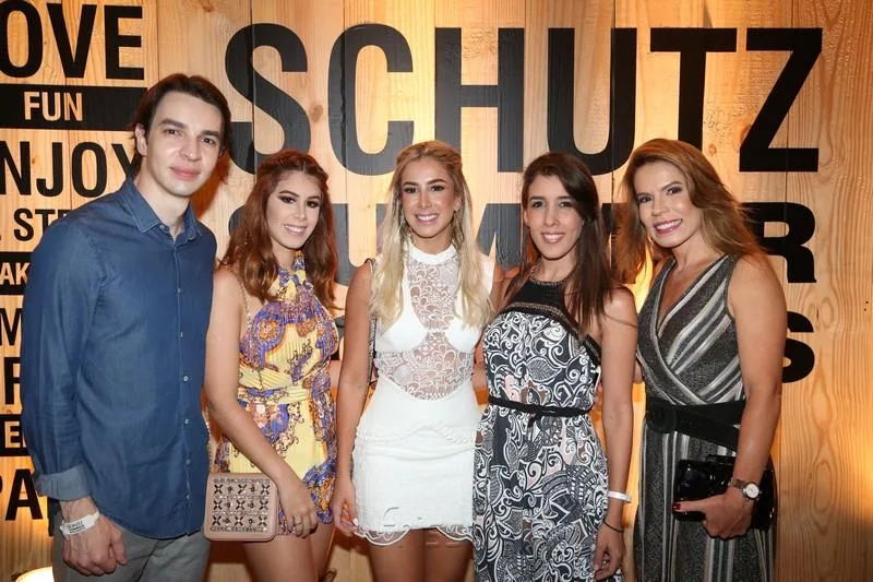 André Albuquerque, Lara Matos, Priscila Silva, Raquel Machado e Maira Silva