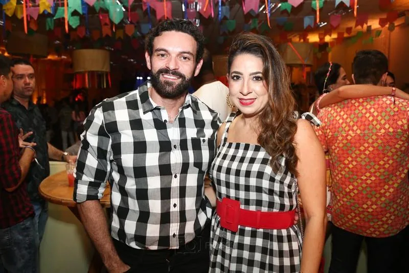 Clovis e Anelise Holanda
