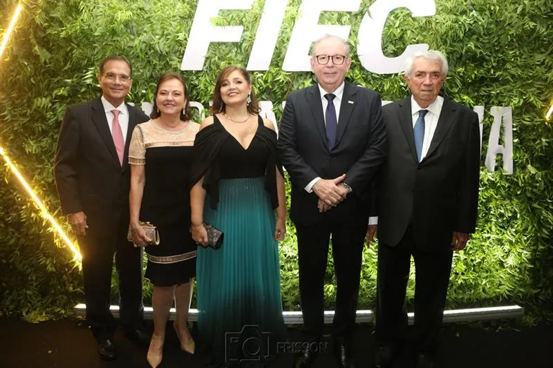 Beto, Ana Studart, Rosângela, Ricardo Cavalcante e Roberto Macedo