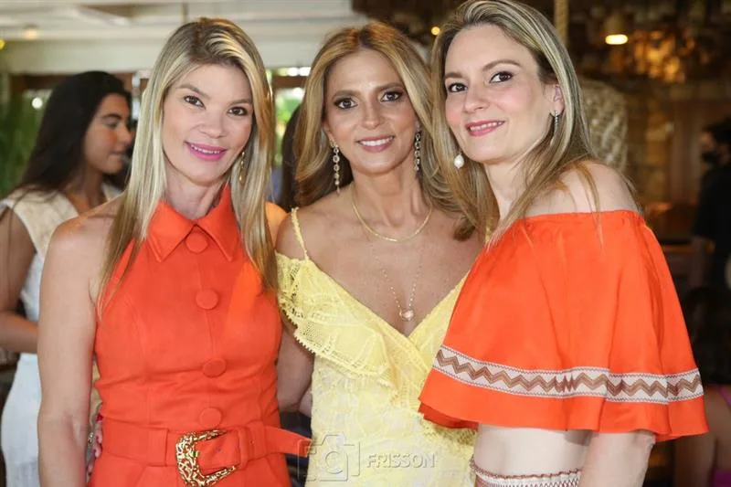 Alessandra, Michelle e Carol Aragão