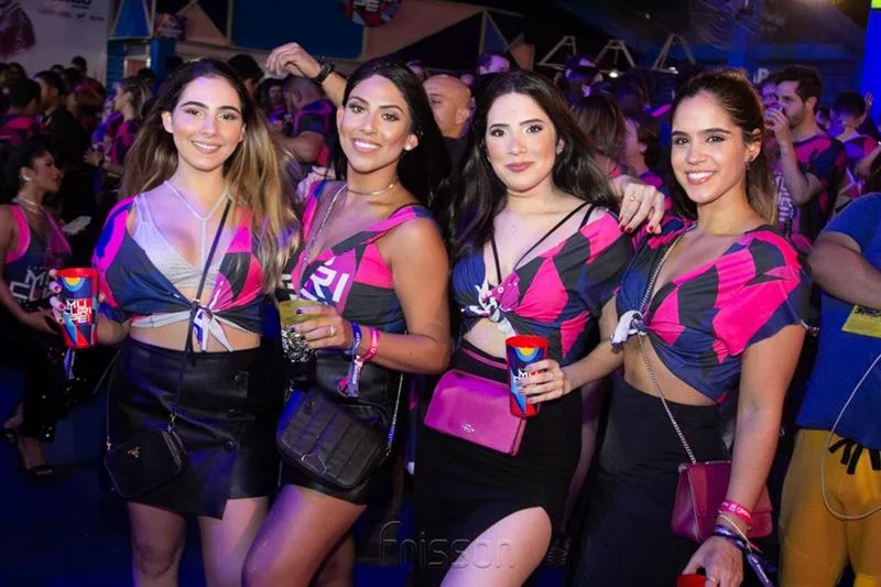Alice Assis, Camila Ferreira, Roberto Sales e Sofia Guimarães