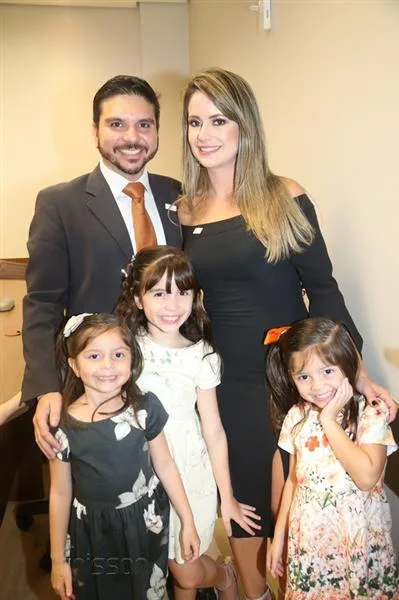 Ana Júlia, Ana Sofia, Ana Letícia, Lilian e Konrad Mota