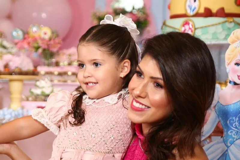 Alice e Flávia Laprovitera