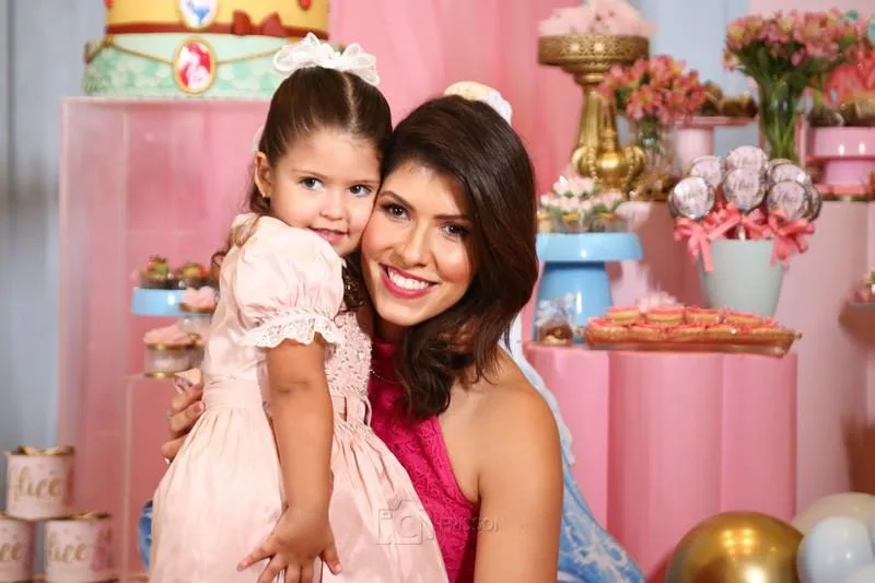 Alice e Flávia Laprovitera