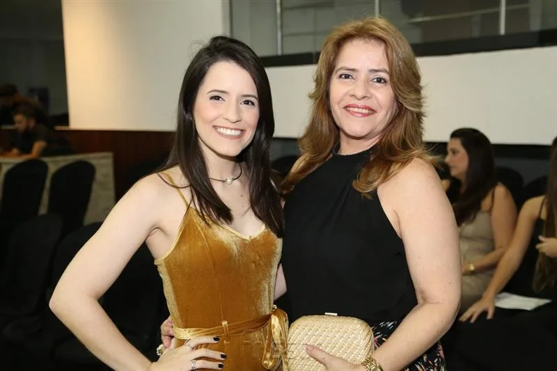 Alice e Reangela Mello