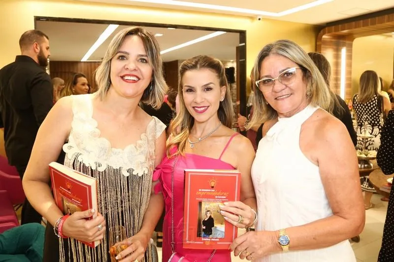 Andréa e Mazé Muniz com Roberta Quaranta