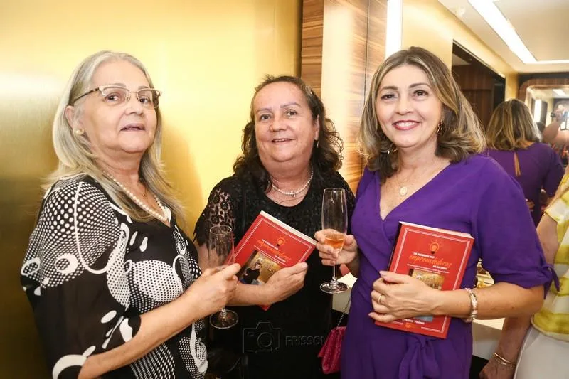Conceição Alcântara, Luiza Alcântara e Mônica Carvalho