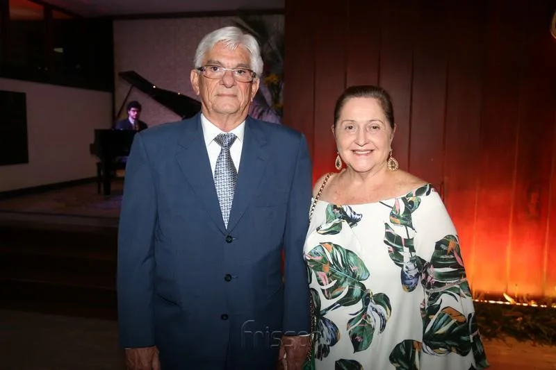 Assis e Mirian Machado