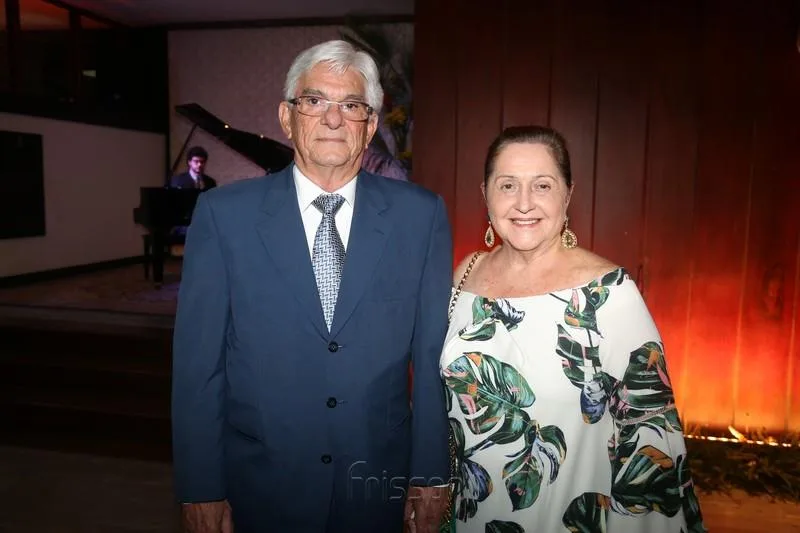 Assis e Mirian Machado