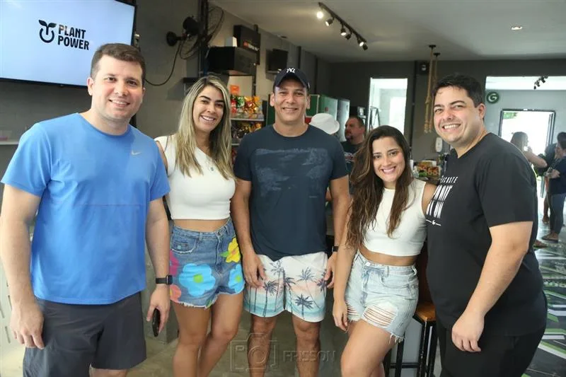 Ivo Lopes, Rafaella Andrade, Danilo Queiroz, Arine Albuquerque e Flavio Benevides
