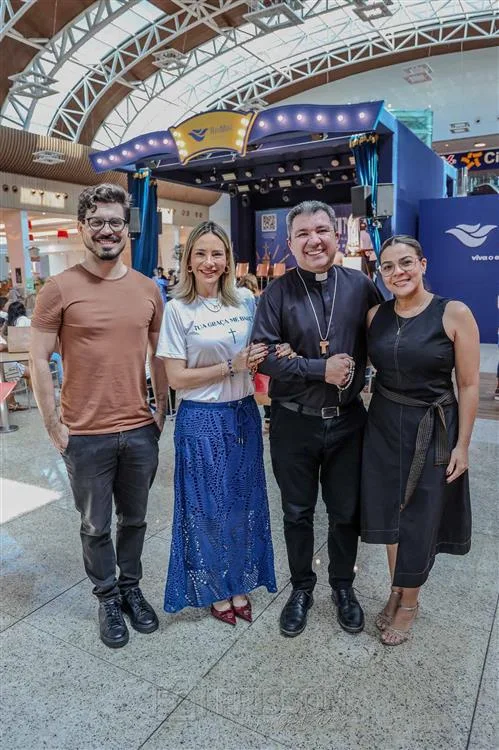 Alisson Barros, Gaída Dias, Padre Vanderlúcio Souza e Aurielly Teixeira