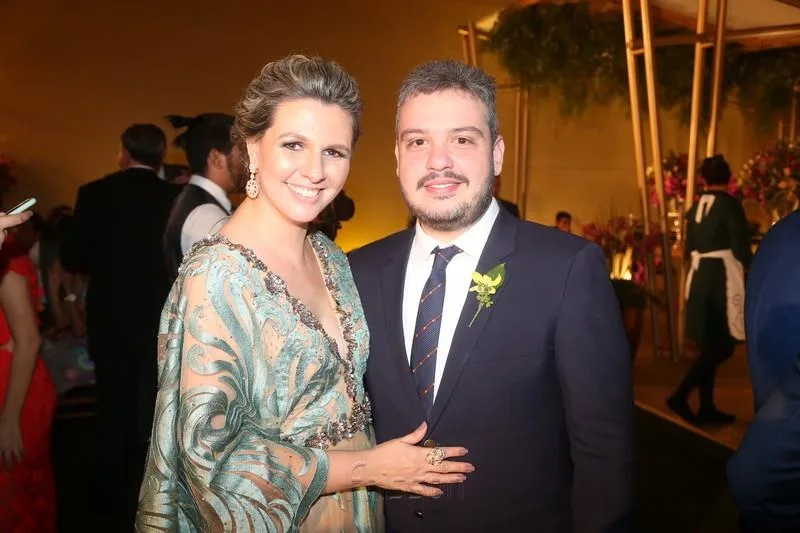 Alexia Fontes e Renato Thomaz
