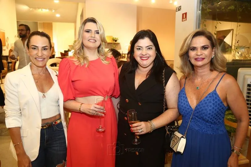 Bianca Salles, Ana Cristina Meira, Viviane Almada e Germana Wanderley