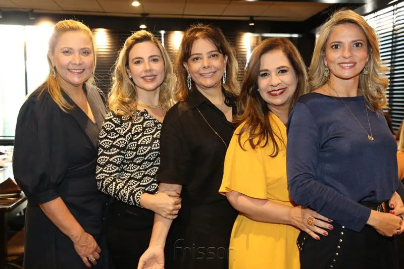 Andrea Delfino, Suyane Dias Branco, Claudia Gradvohl, Martinha Assunção e Michelle Aragão