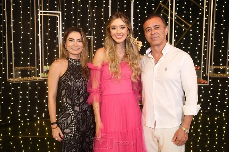 Aline Benevides, Ludmila Theisen e Daniel Madeira