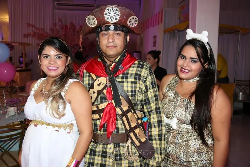 Alice Castelo, Paulo Vinicius e Livia Castelo