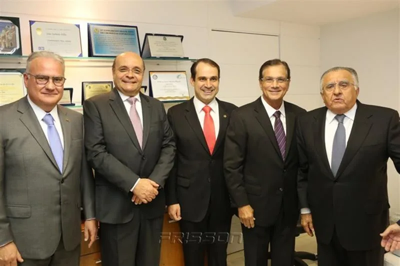 Chiquinho Feitosa, Fernando Cirino Gurgel, Salmito Filho, Beto Studart e João Carlos Paes Mendonça