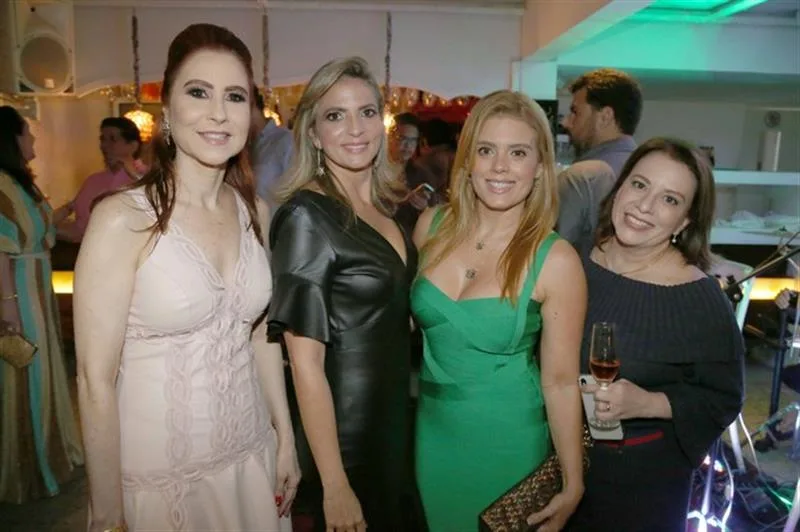 Aniversário Adriana Queiroz