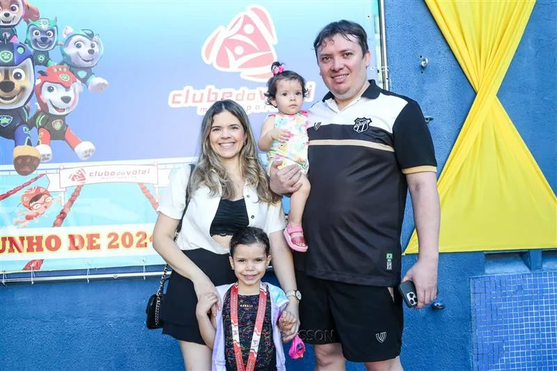 Bela, Livia, Maya e Evaldo Holanda