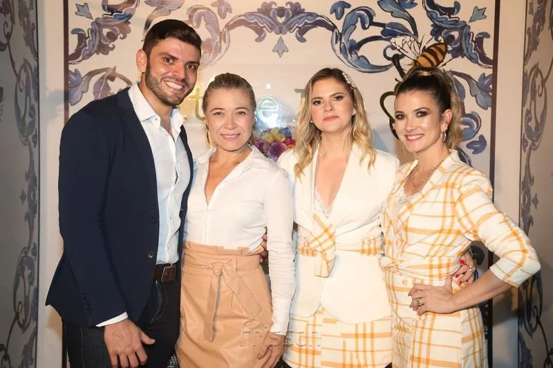 Fernando Mariano, Ariany Costa, Carolina Ciarlini e Lia Bastos