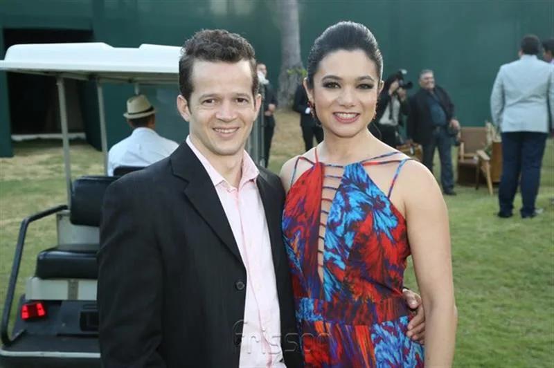 Alexandre Ferreira e Yana Castro