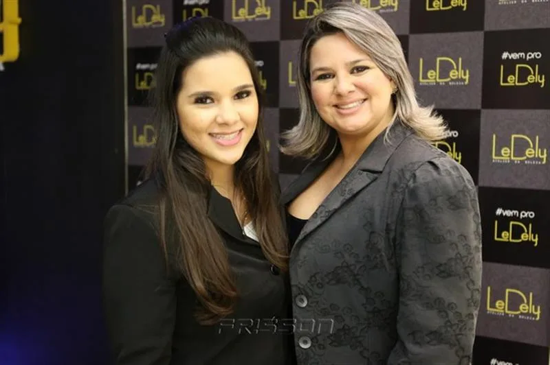 Amanda e Alessandra Viana