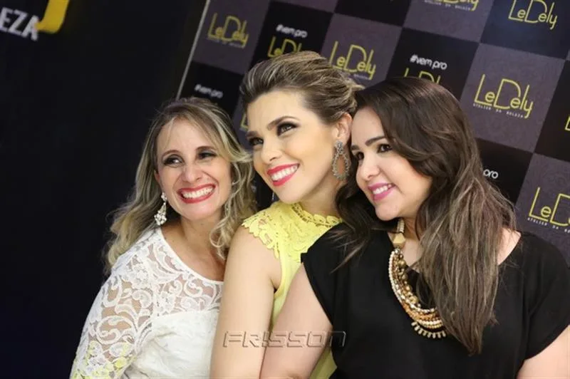 Andrea The, Jamilly e Juliana Veras