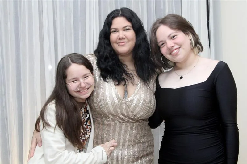 Esther, Estrela e Sabrina