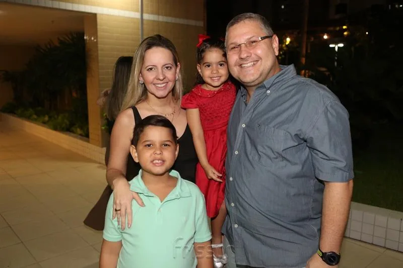 Aline, Luis Henrique, Maria Luisa e Carlos Henrique