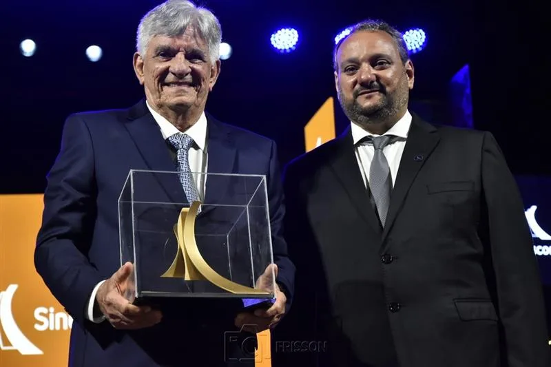 Assis Machado e Patriolino Dias