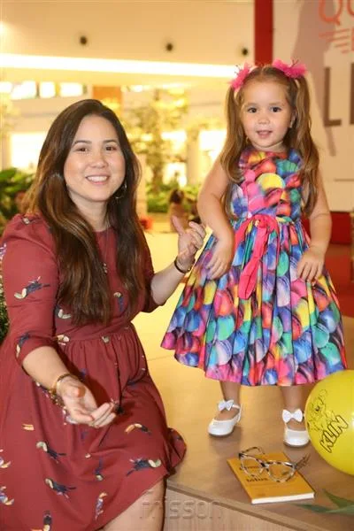 Carol e Maria Vitoria Yamazaki