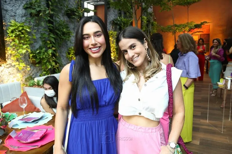 Beatriz Feitosa e Vanessa Melo