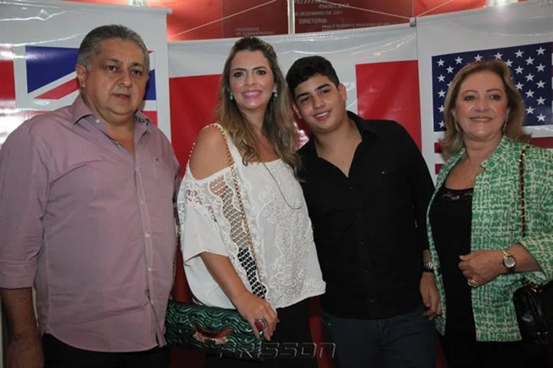 Adriano, Tais, Felipe Pinto e Tânia Teixeira