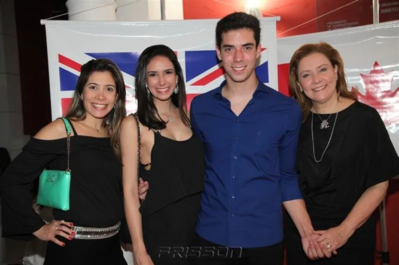 Aline, Talita Bezerra, Fernando Ximenes e Andrea Delfino