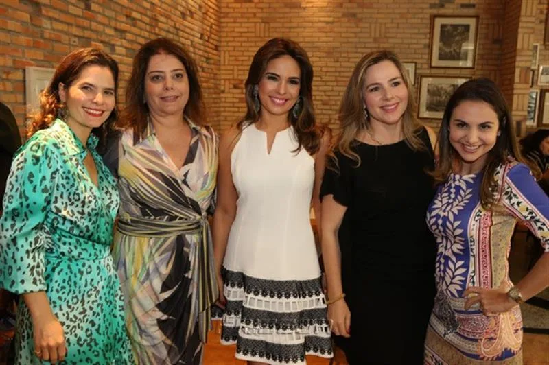 Cristiana Carneiro, Cláudia Gradvohl, Eveline Fujita, Suyane Dias Branco e Adriana Queiroz