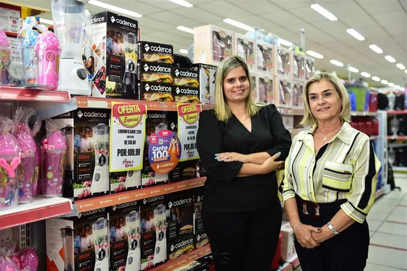 Thais Pegado e Jacqueline Gurgel