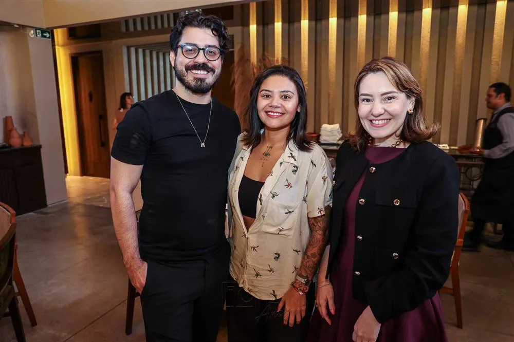 Alison Barros, Suzane Navaro e Nicole Almeida