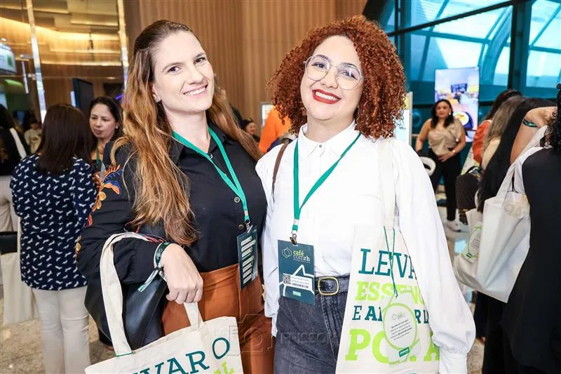 Alana Freitas e Alice Andrade