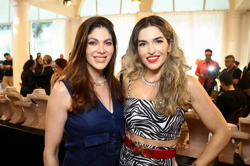 Denise e Ludmila Carneiro