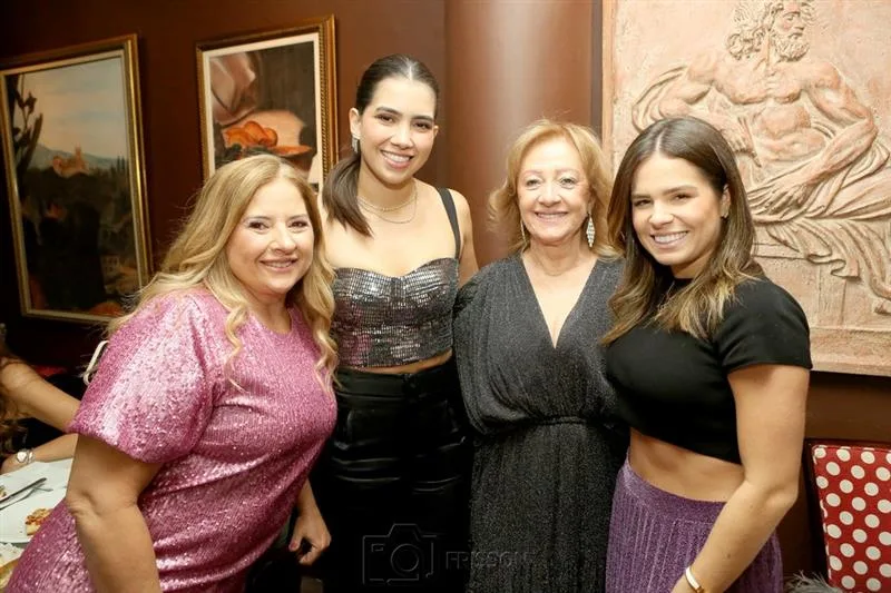 Beth Pinto, Suzana Pinto, Tânia Teixeira e Leticia Studart