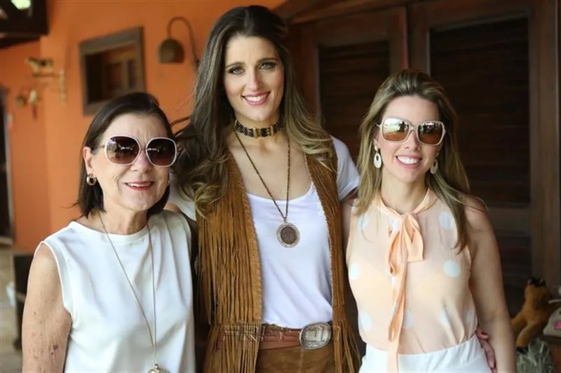 Aline Mota, Rebeca Bastos e Cláudia Leal
